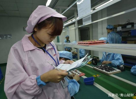 勤勞的中國人，為何工廠用工荒與外賣遞送服務興起并存？