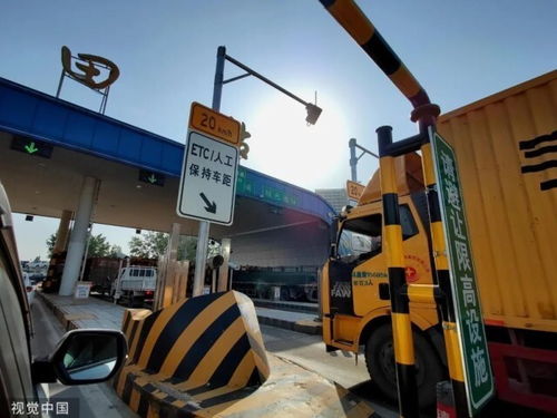 貨車司機兩年收58張罰單 外賣遞送服務背后的危險信號